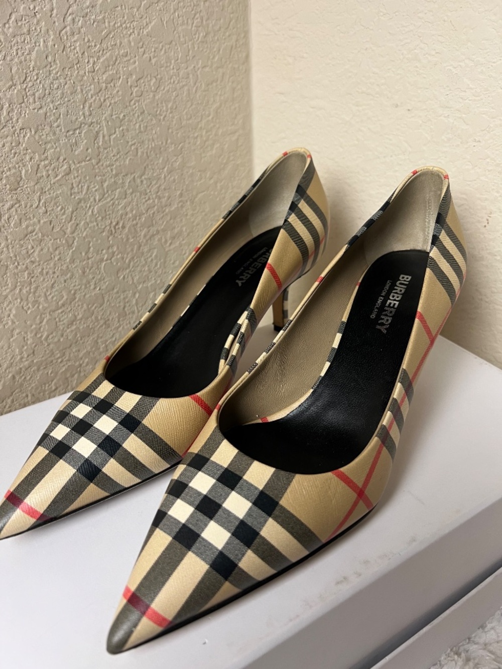 Burberry Plaid Print Pumps Women's Size: 7 | IT 37
